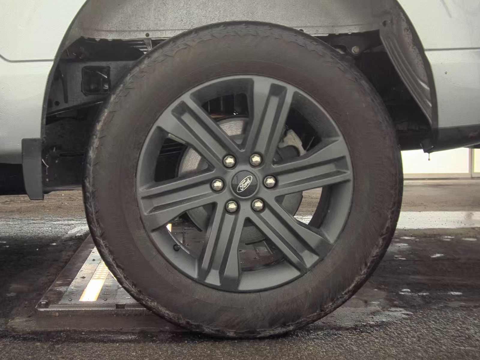 2023 Ford F-150 Hybrid Lariat AWD