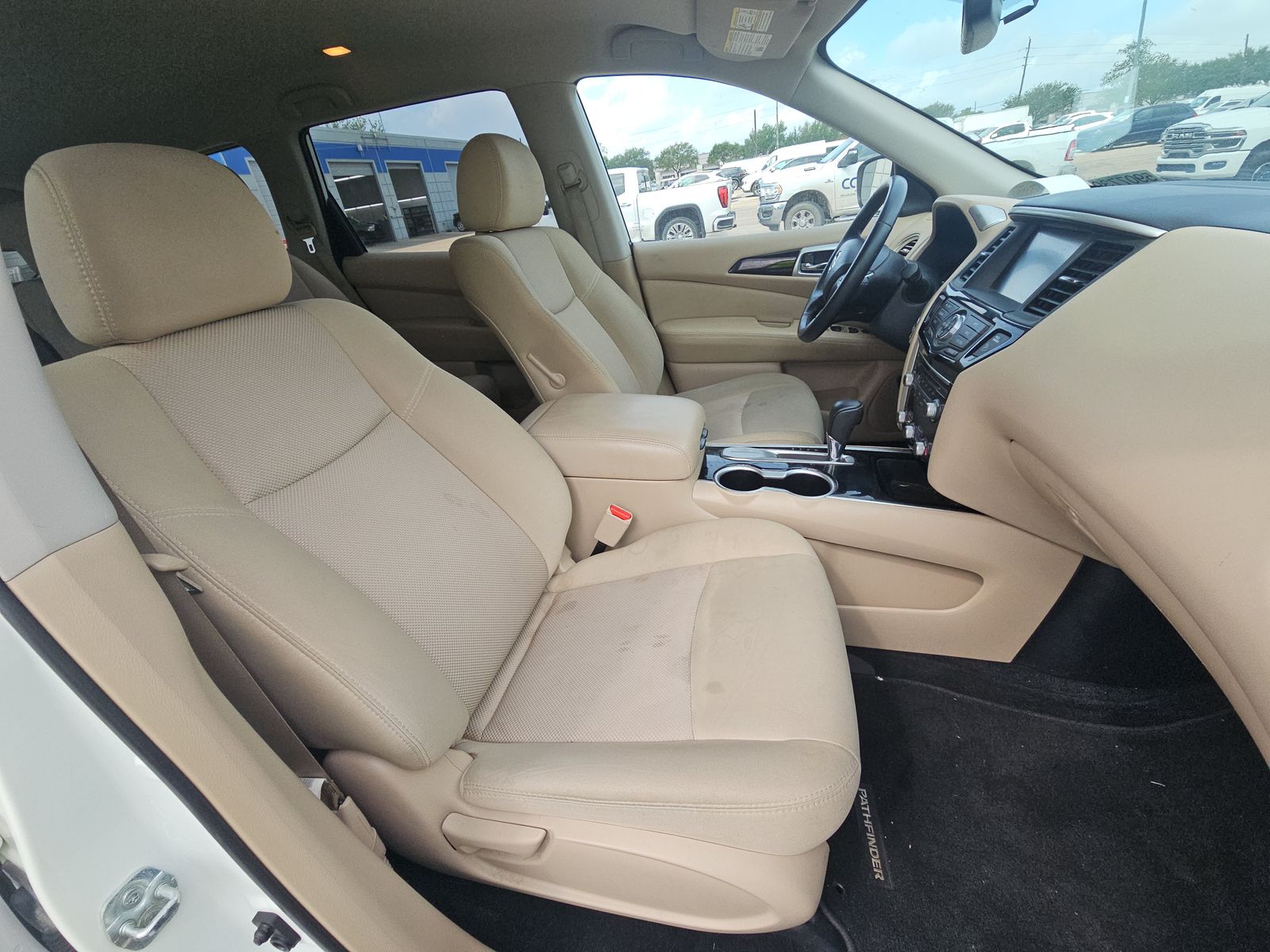 2018 Nissan Pathfinder SV FWD