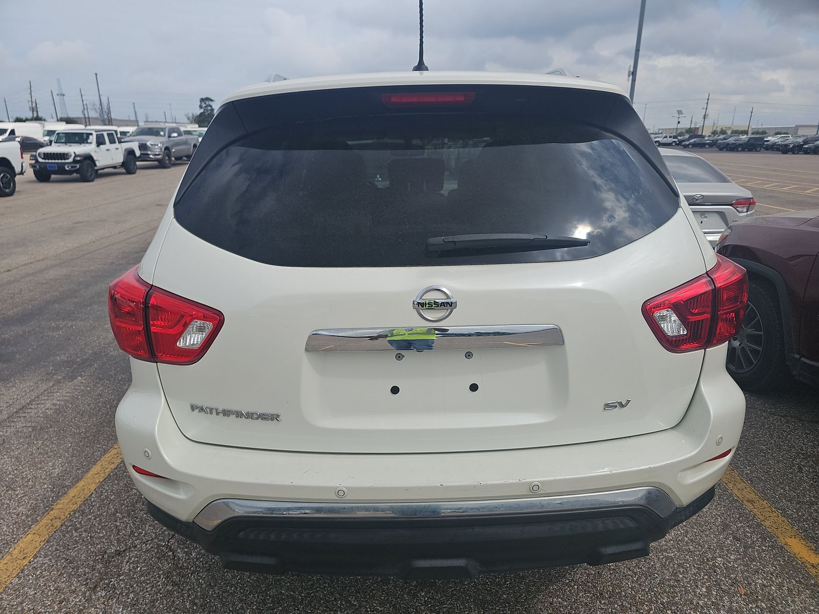 2018 Nissan Pathfinder SV FWD