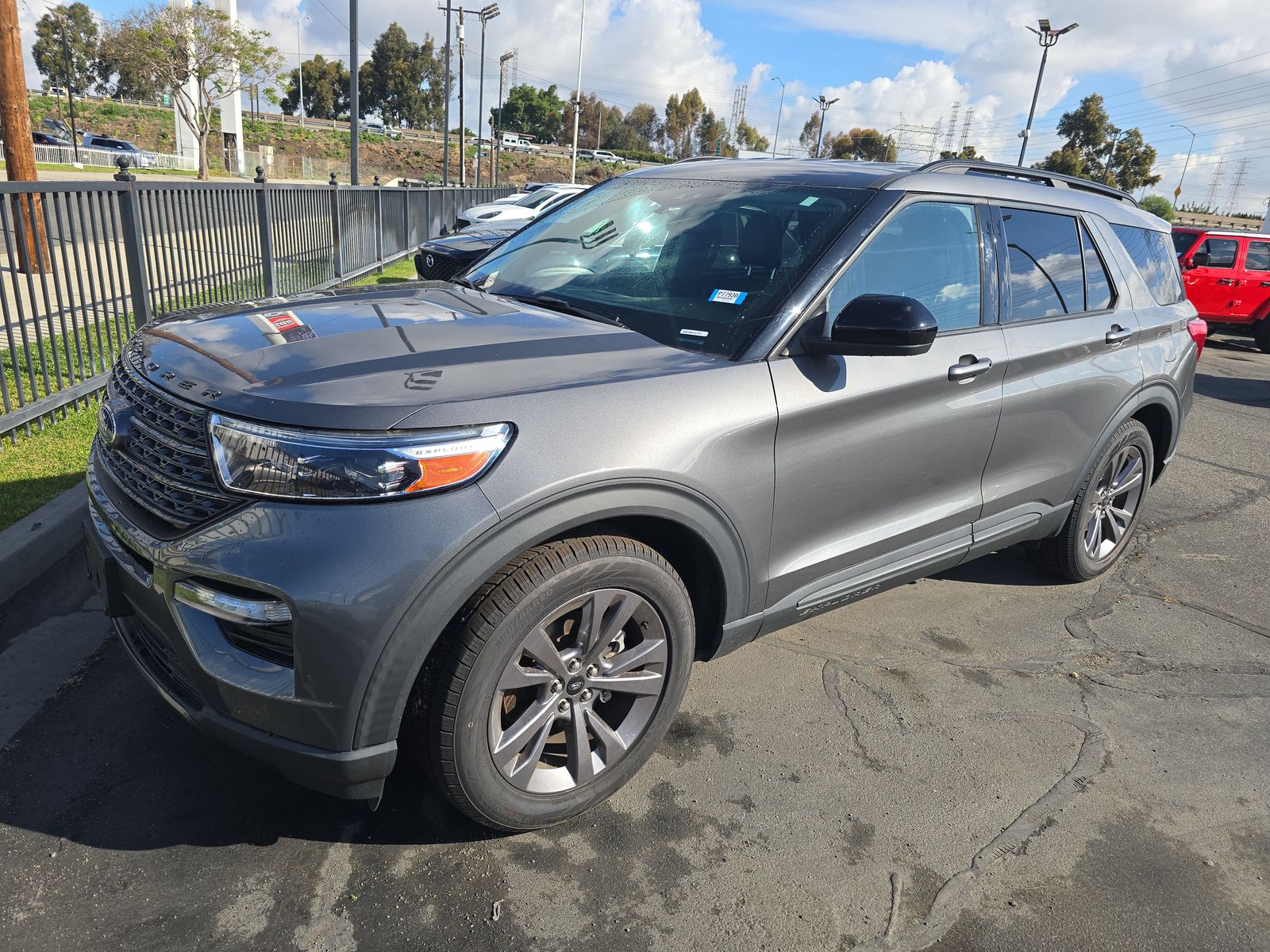 FORD EXPLORER - 1