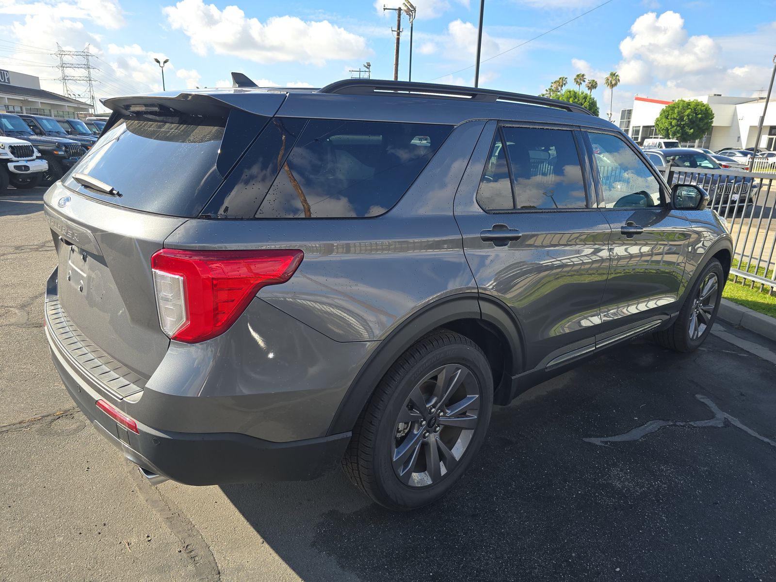 FORD EXPLORER - 5