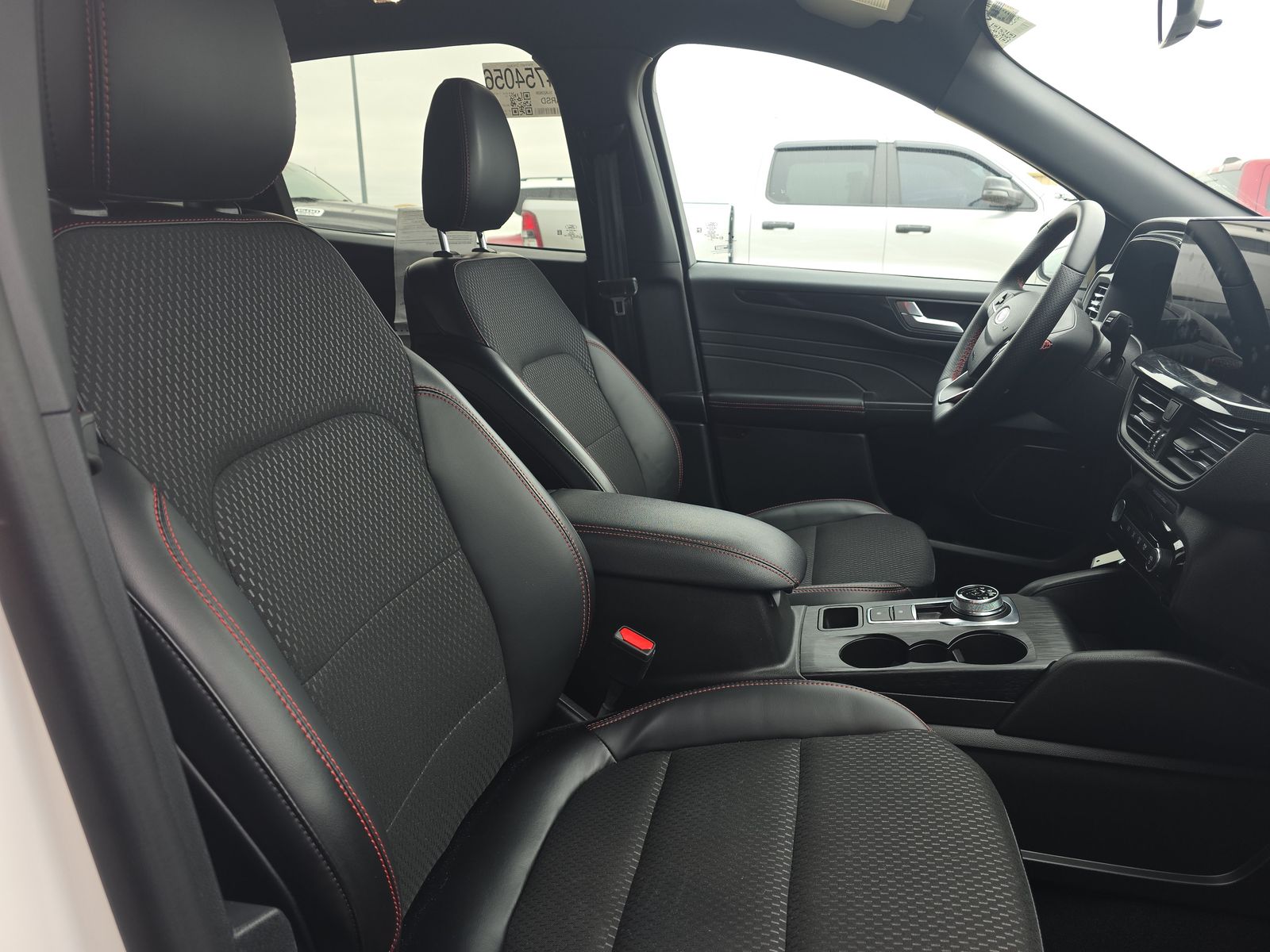 2025 Ford Escape Hybrid ST-Line Elite AWD