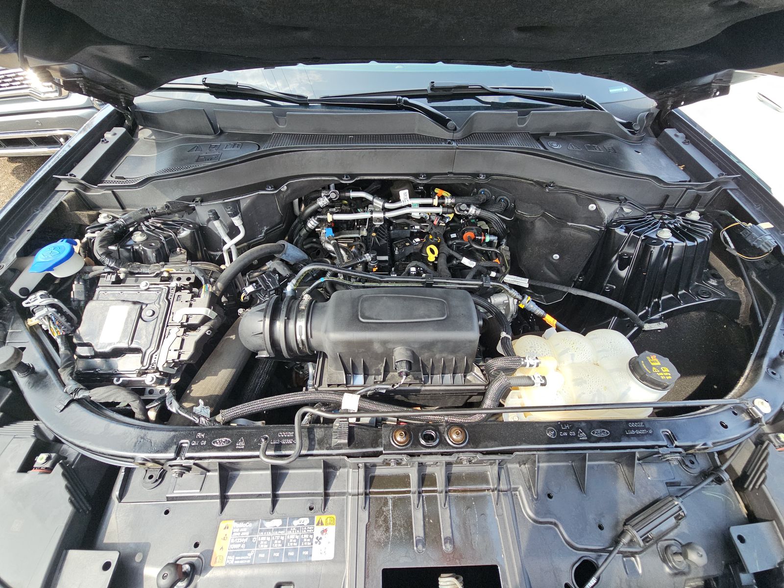 2023 Ford Explorer XLT AWD