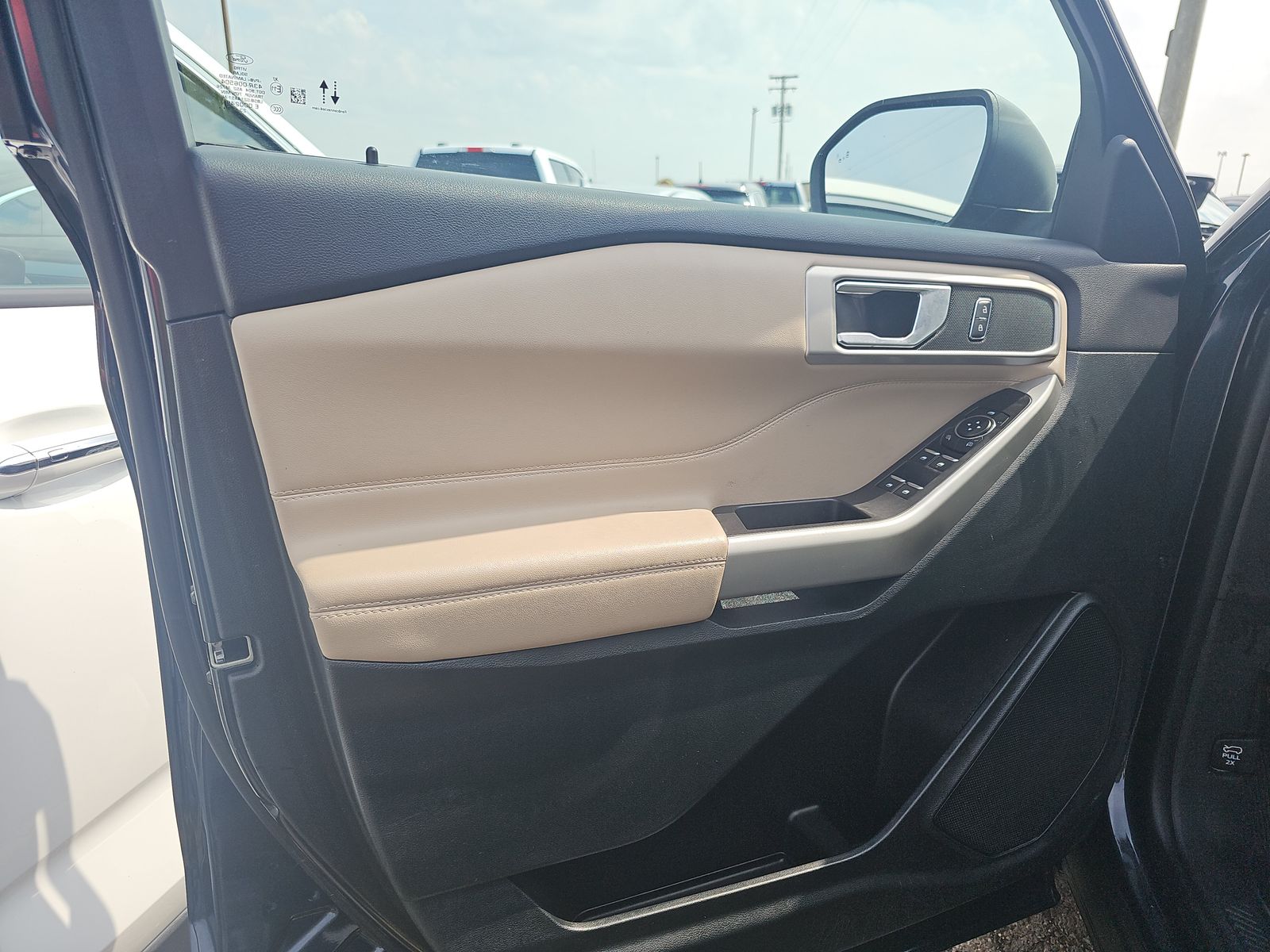 2023 Ford Explorer XLT AWD