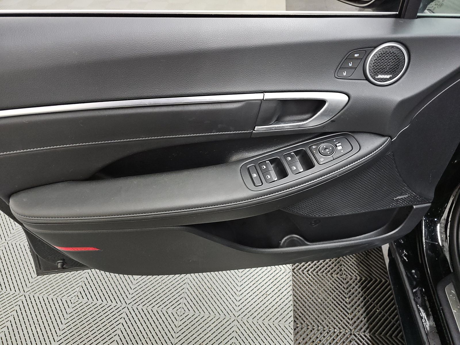 HYUNDAI LIMITED - 10