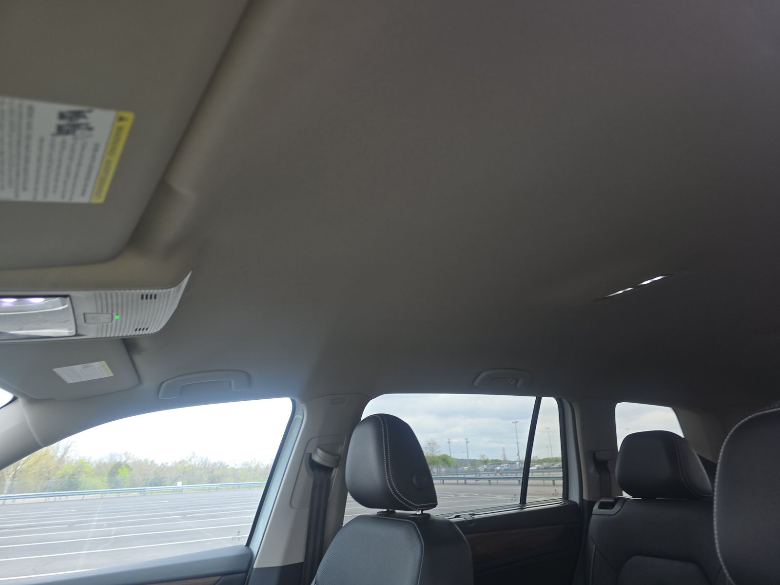 2025 Volkswagen Atlas 2.0T SE FWD