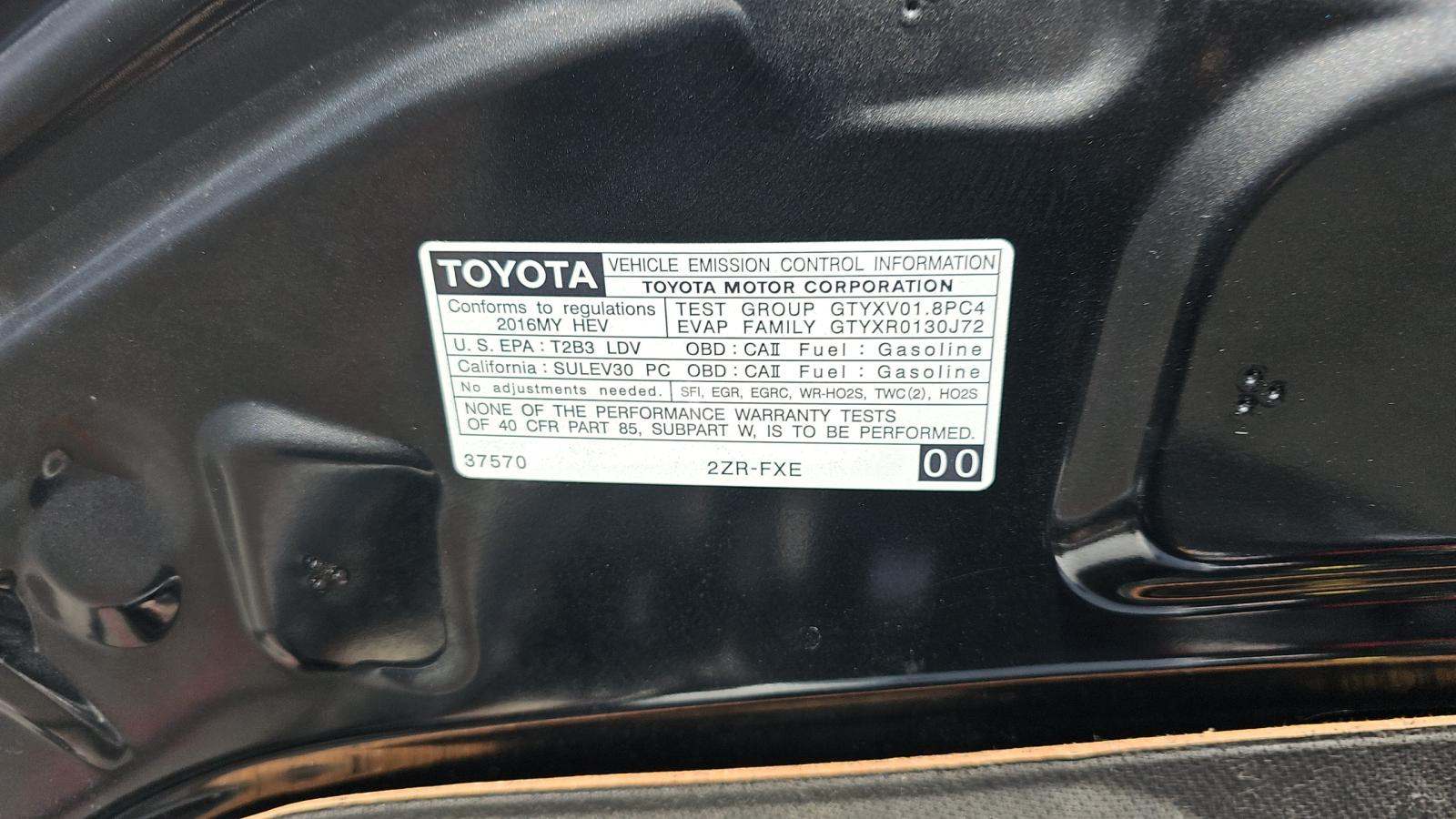 2016 Toyota Prius Three Touring FWD