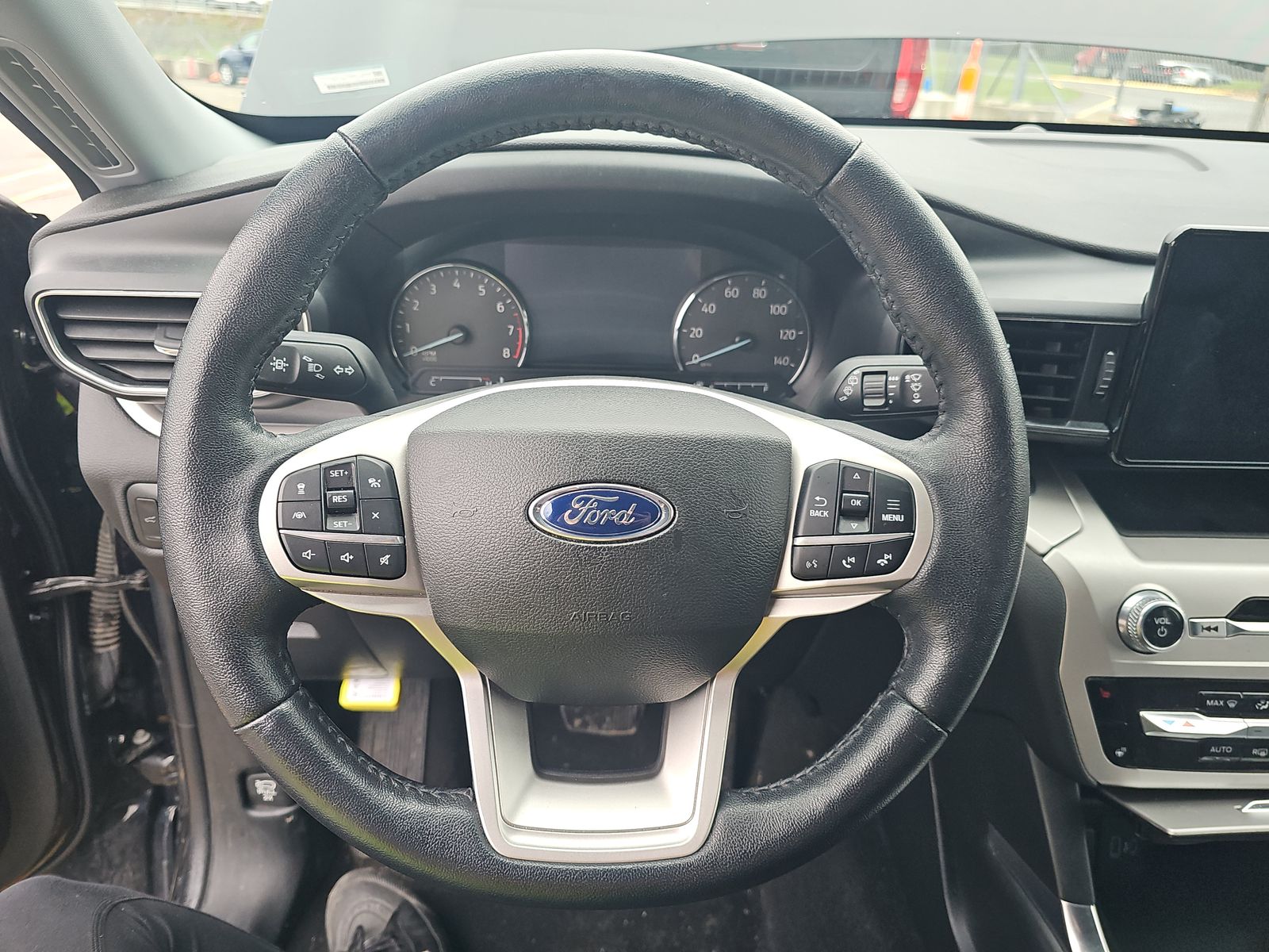 2022 Ford Explorer XLT AWD