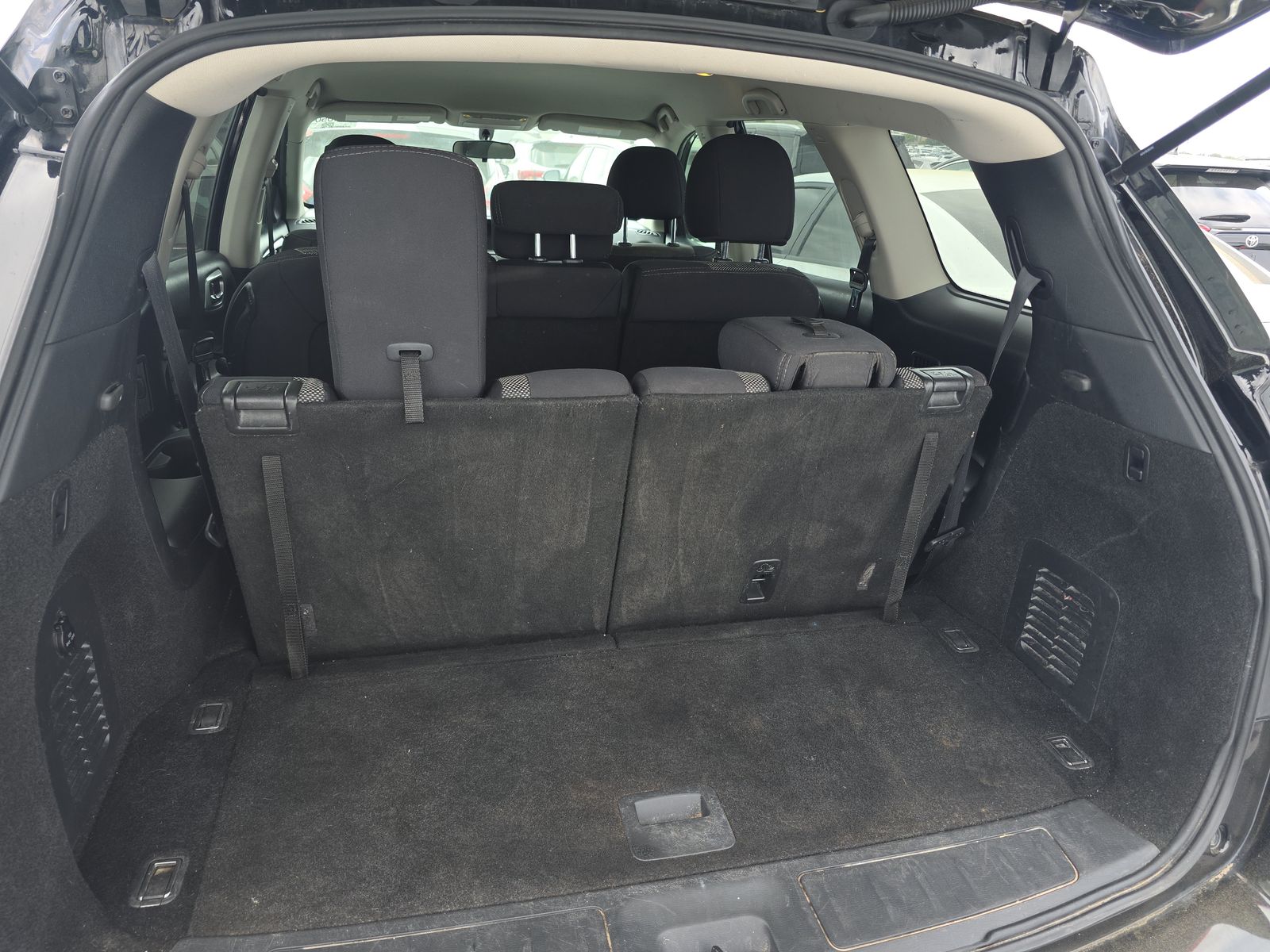 2020 Nissan Pathfinder S FWD