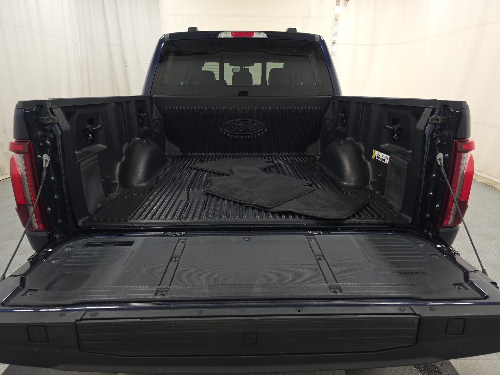 2024 Ford F-150 Hybrid Lariat AWD