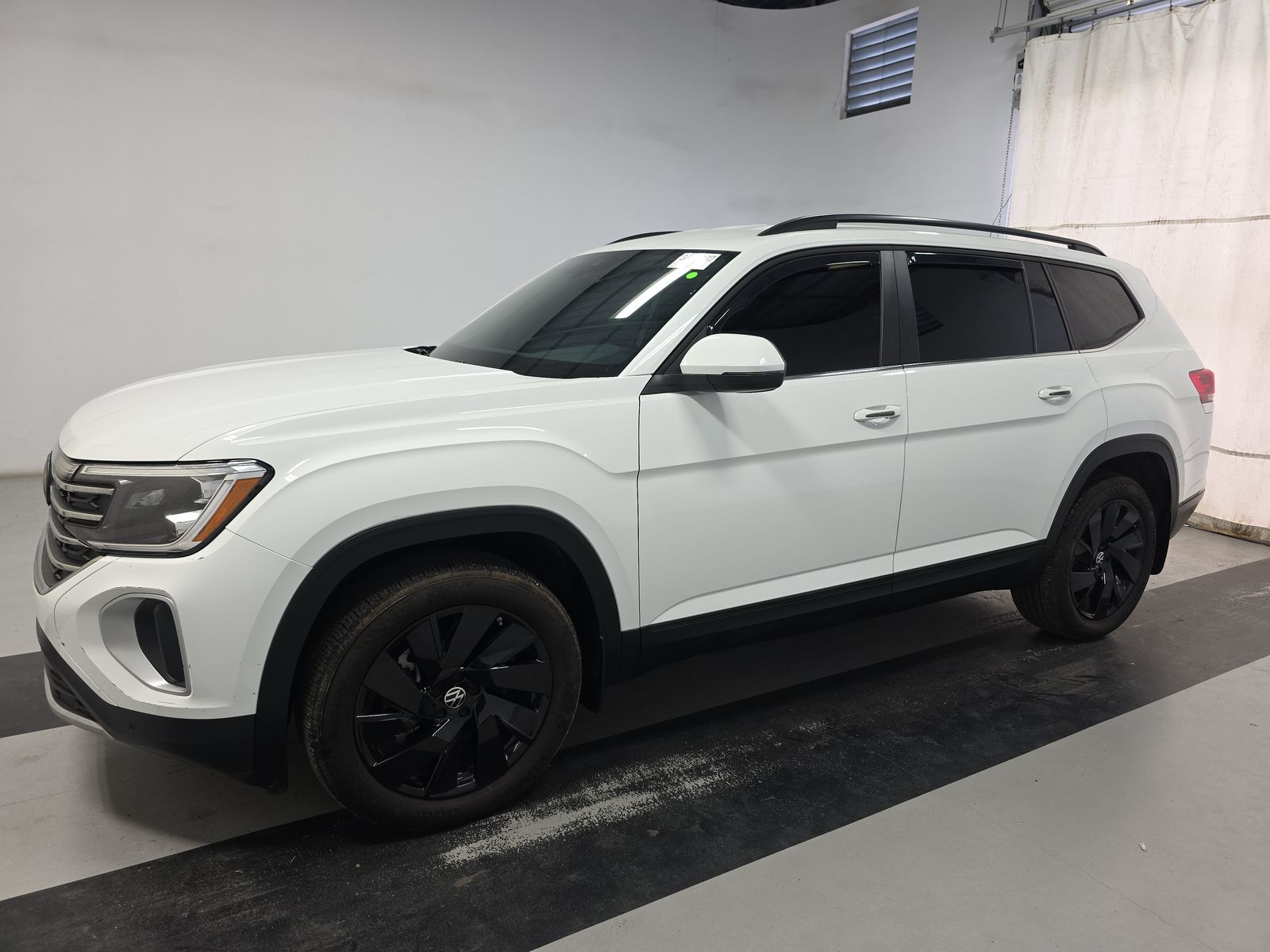2024 Volkswagen Atlas 2.0T SE FWD