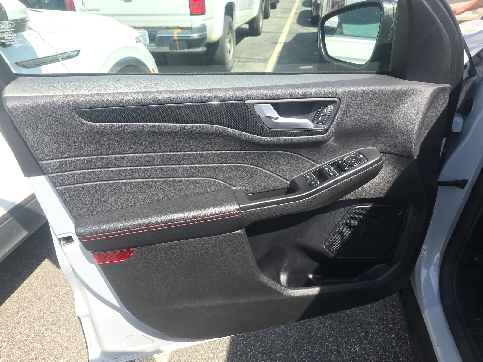 2025 Ford Escape ST-Line FWD