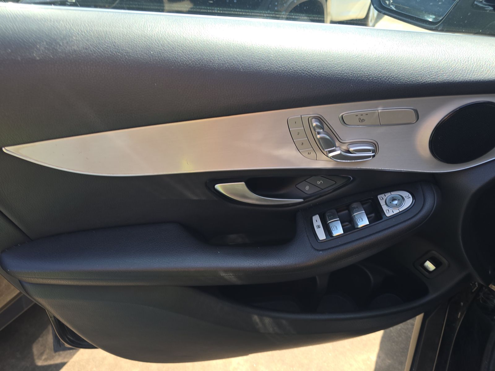 MERCEDES-BENZ GLC-CLASS - 10