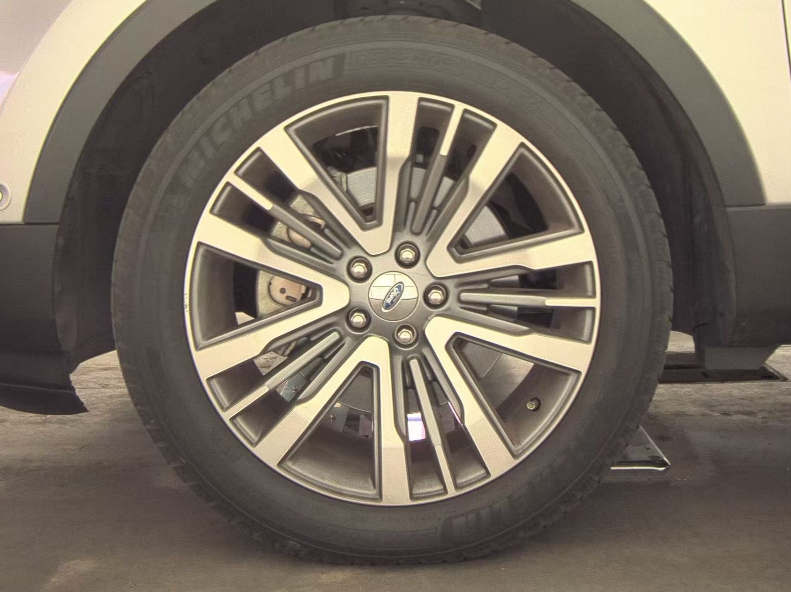 2017 Ford Explorer Platinum AWD