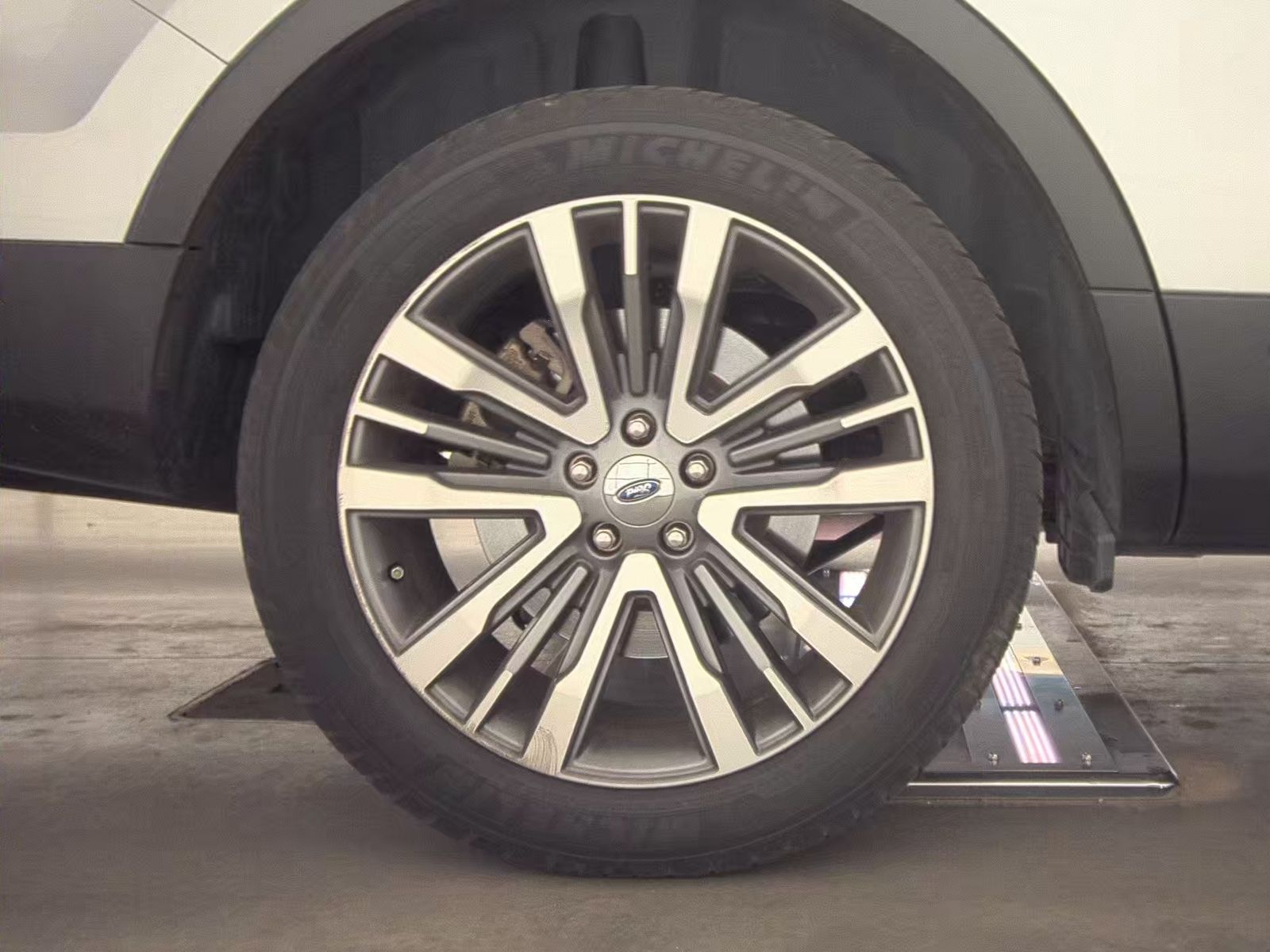 2017 Ford Explorer Platinum AWD