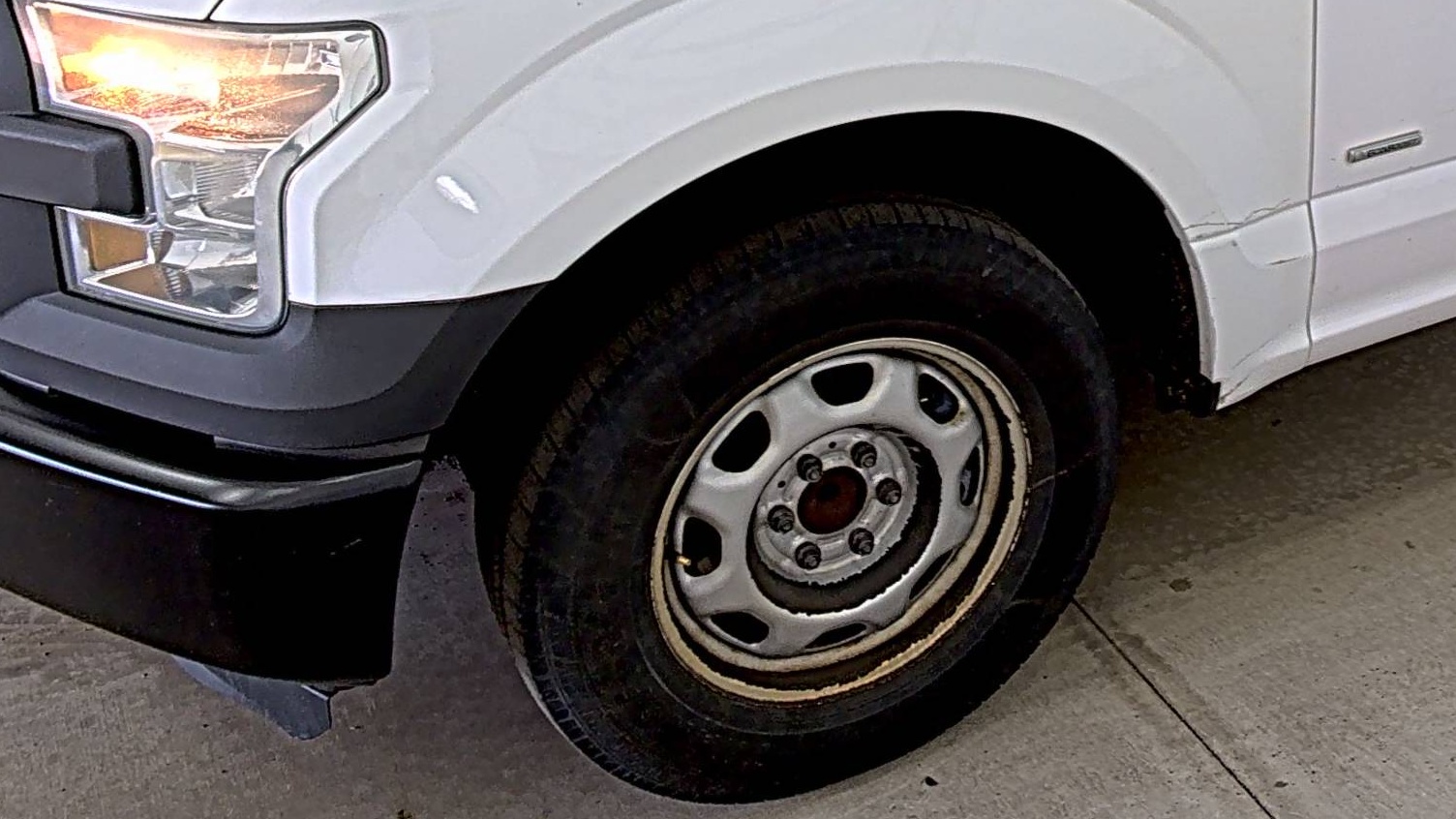 FORD F-150 - 8