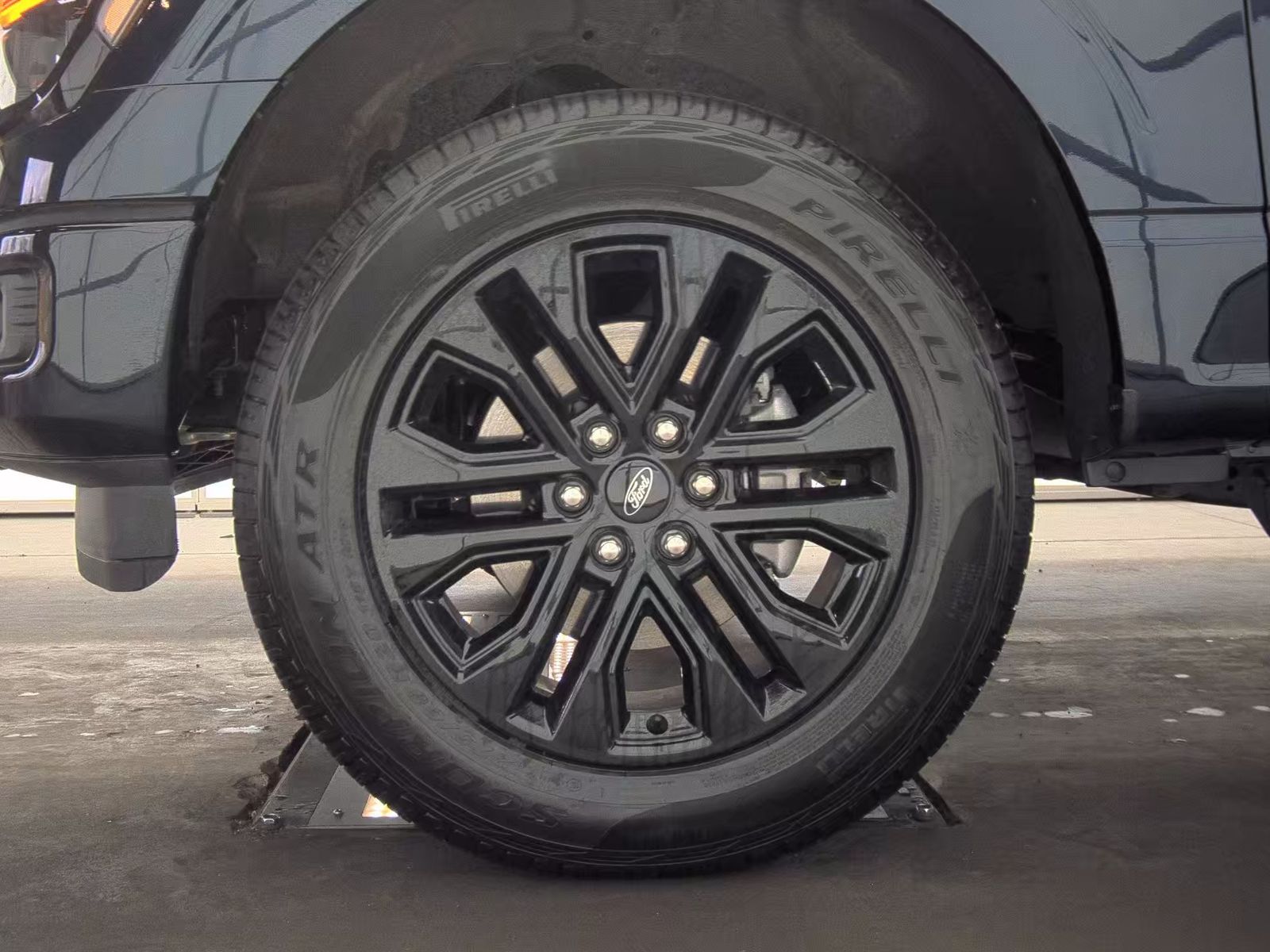 2025 Ford F-150 Hybrid XLT AWD