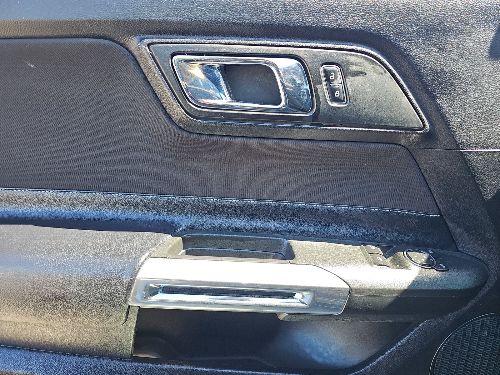 2017 Ford Mustang EcoBoost RWD