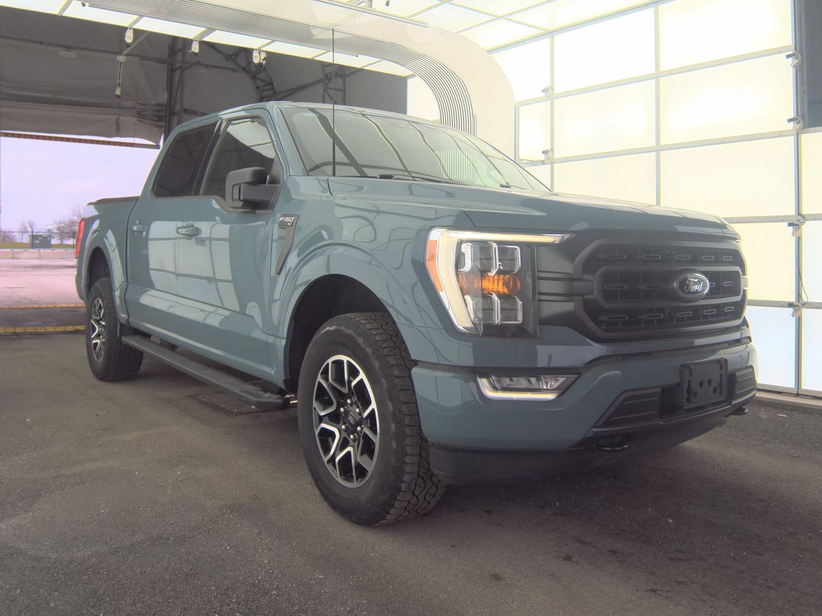 2023 Ford F-150 XLT AWD