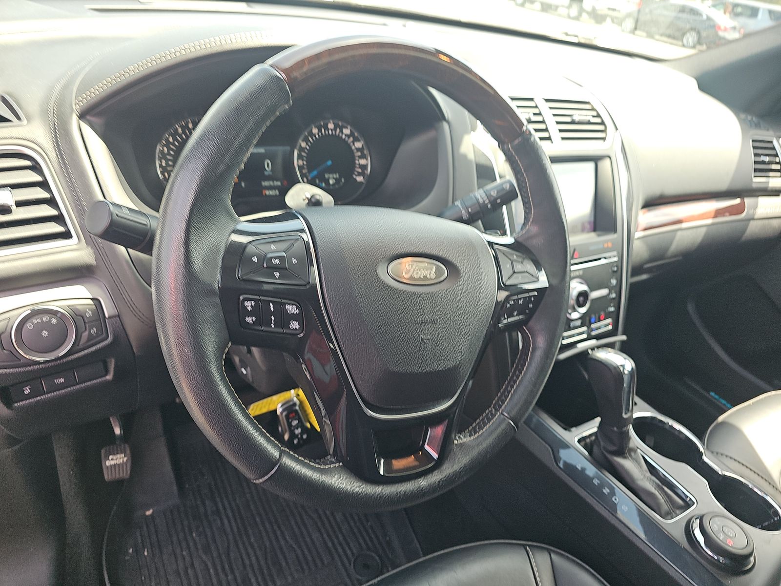 2017 Ford Explorer Platinum AWD