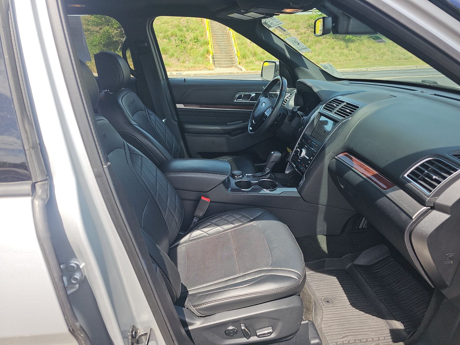 2017 Ford Explorer Platinum AWD