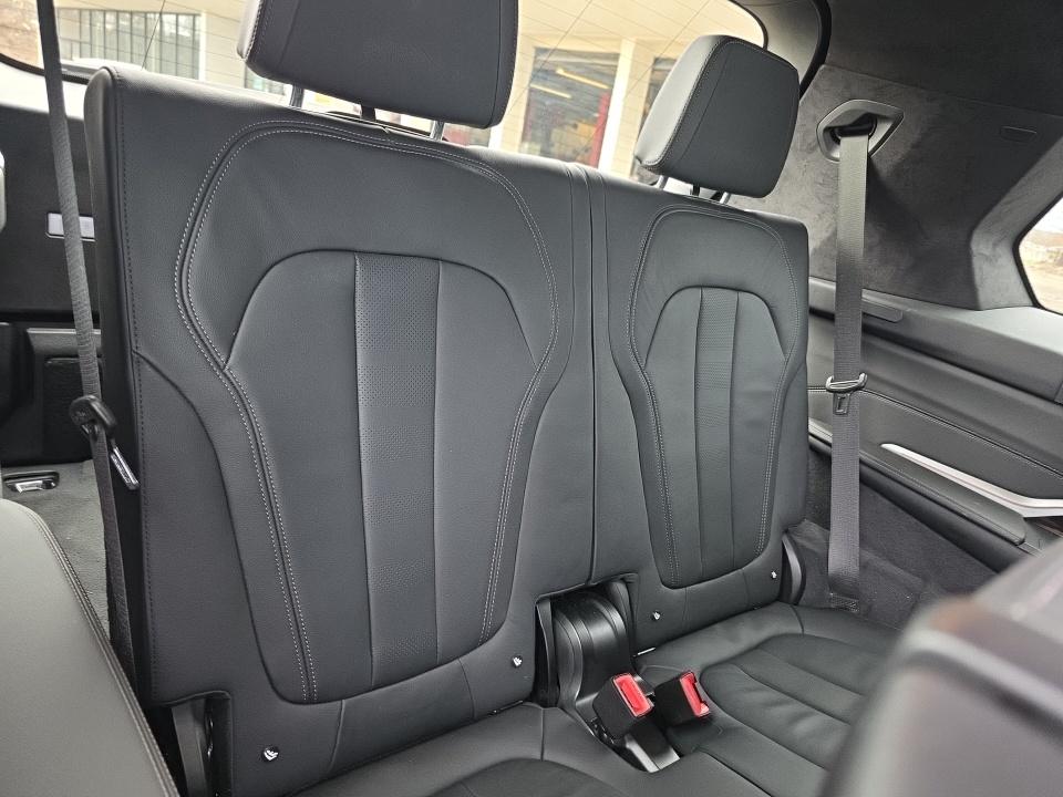 2021 BMW X7 xDrive40i AWD