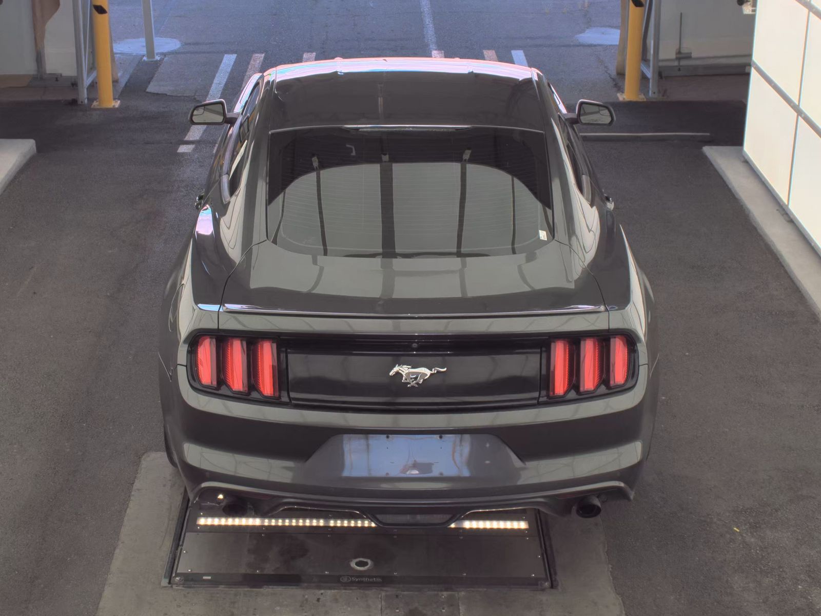 2017 Ford Mustang EcoBoost RWD