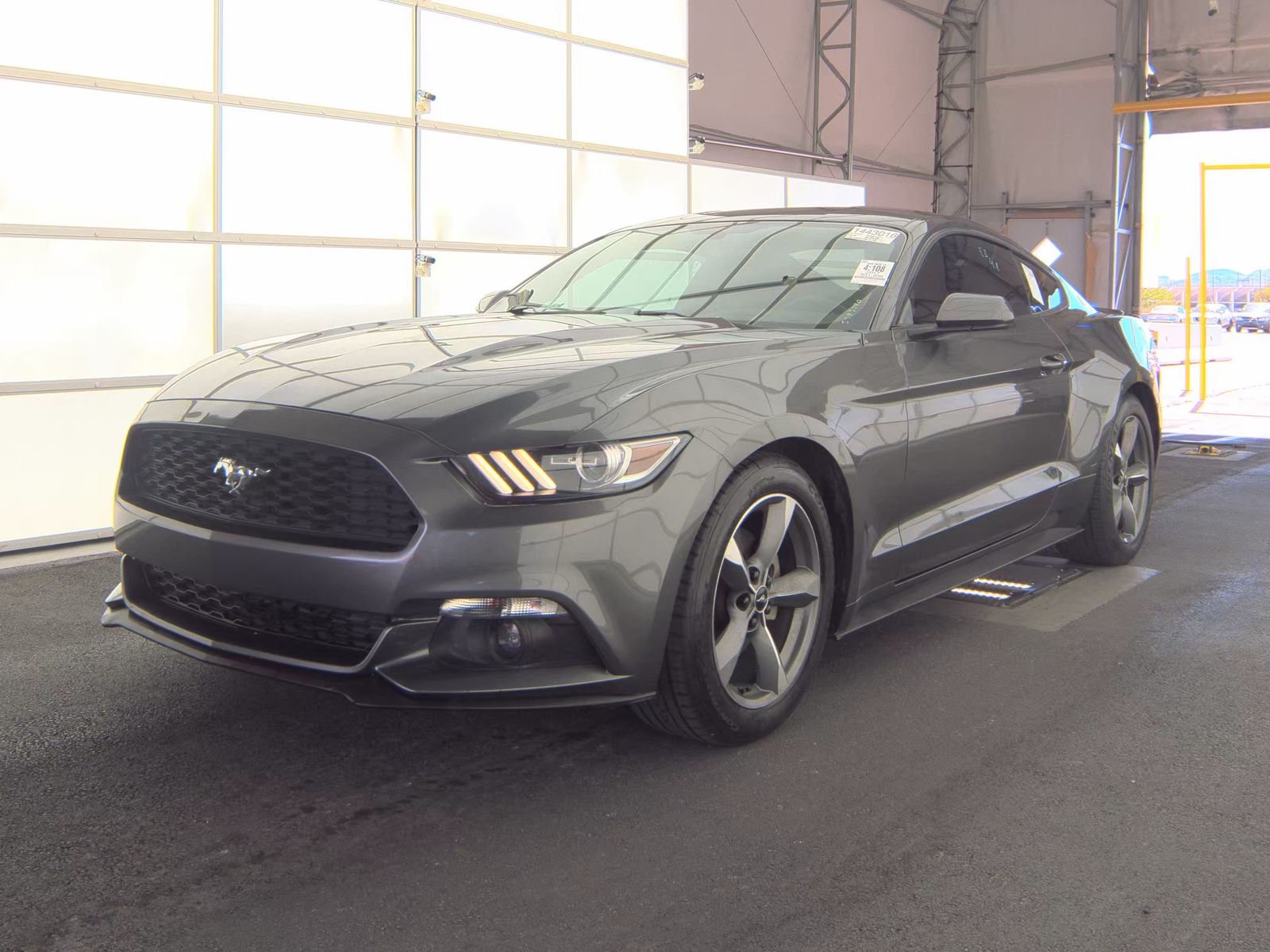 2017 Ford Mustang EcoBoost RWD