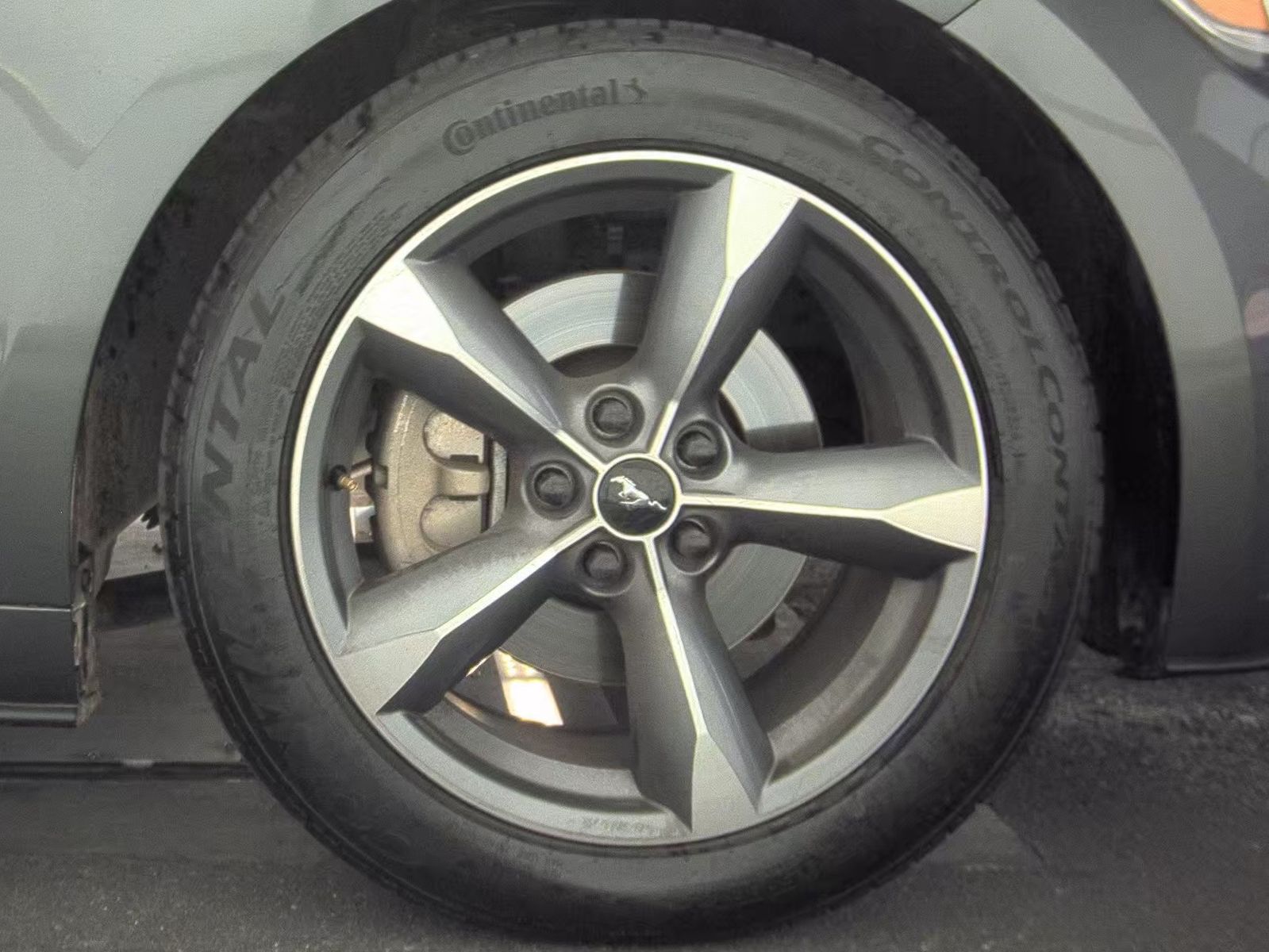 2017 Ford Mustang EcoBoost RWD