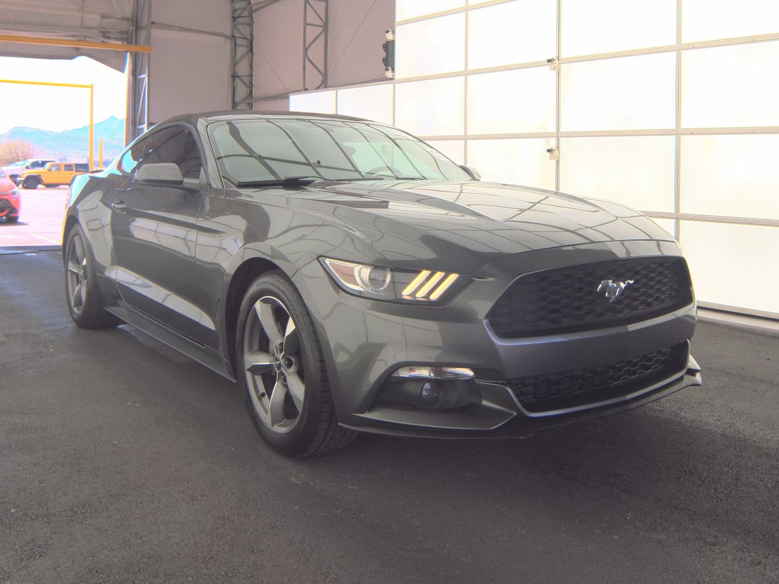 2017 Ford Mustang EcoBoost RWD