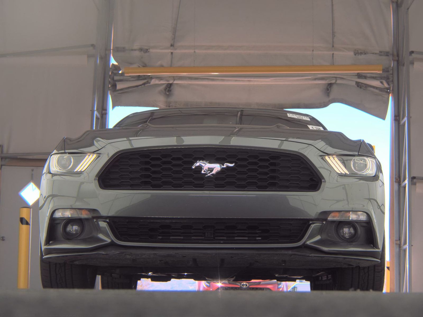 2017 Ford Mustang EcoBoost RWD