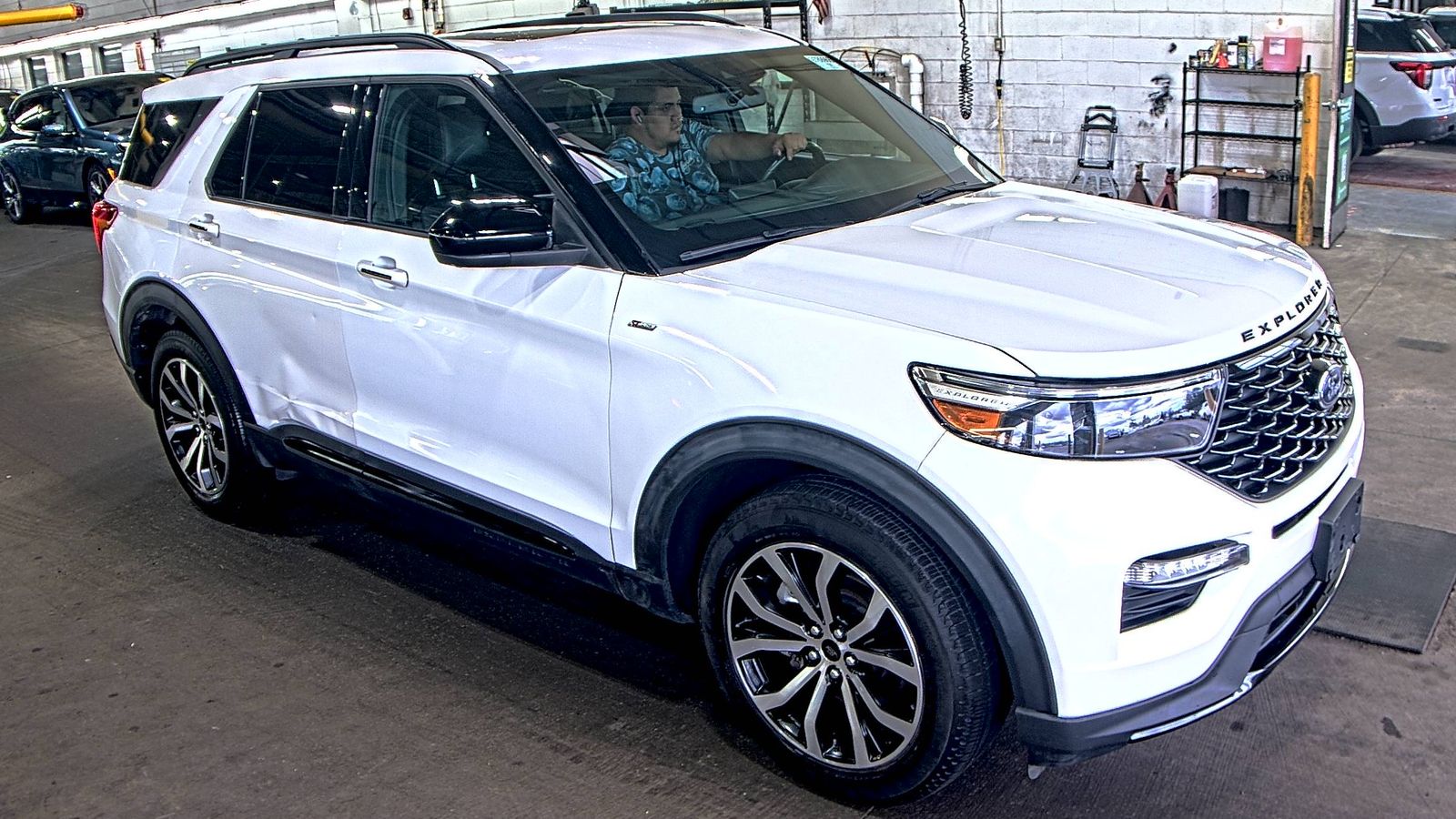 2023 Ford Explorer ST-Line AWD