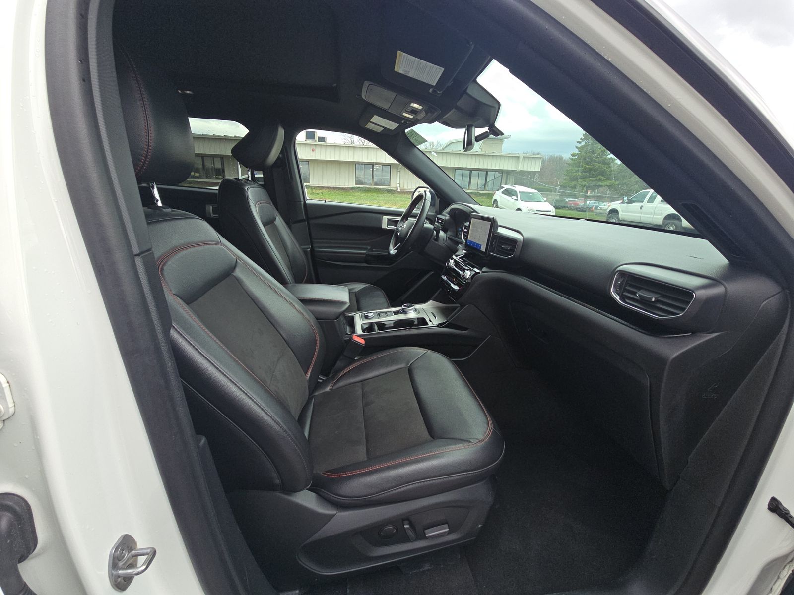 2023 Ford Explorer ST-Line AWD