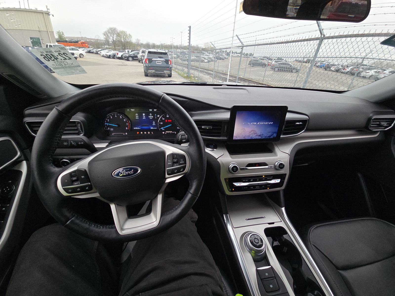 2023 Ford Explorer XLT AWD