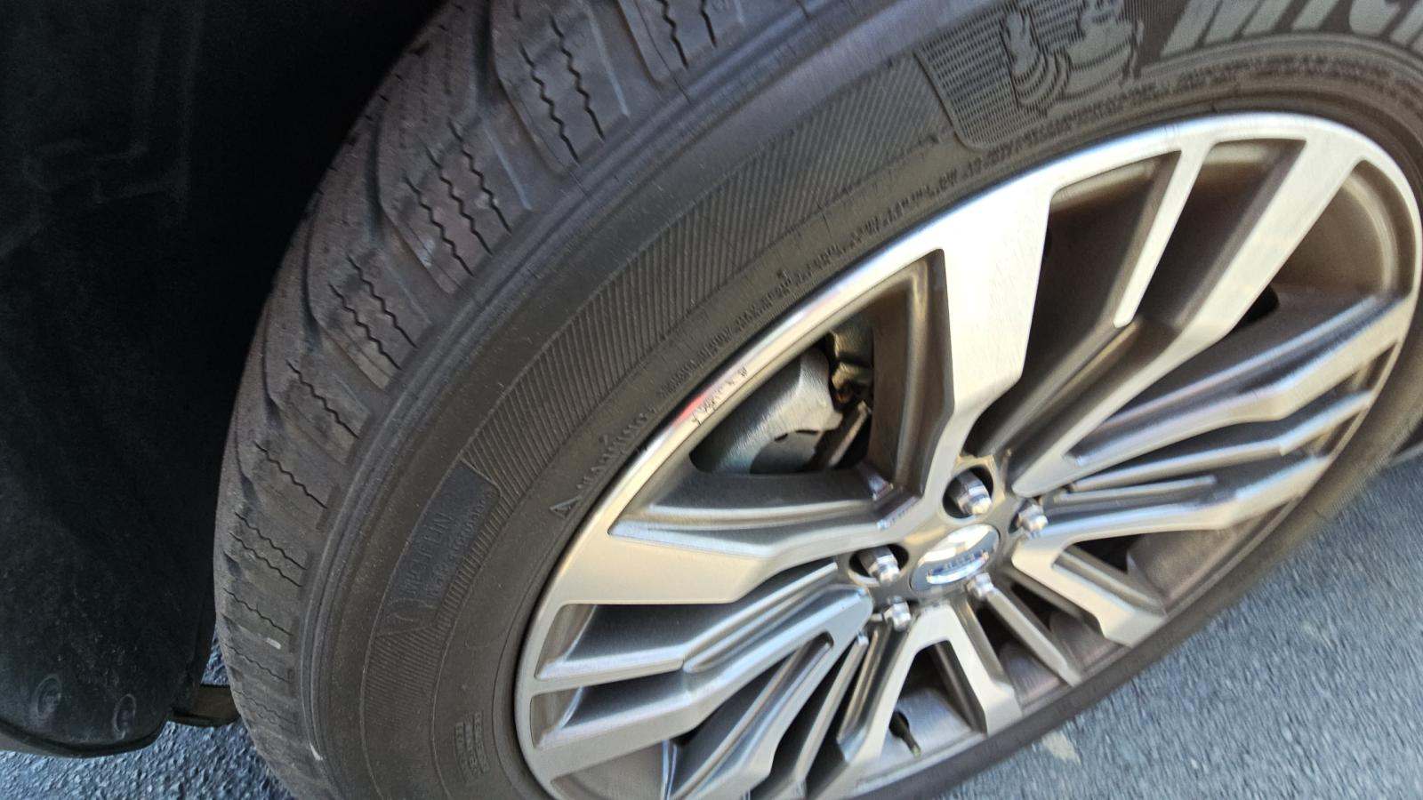 2017 Ford Explorer Platinum AWD