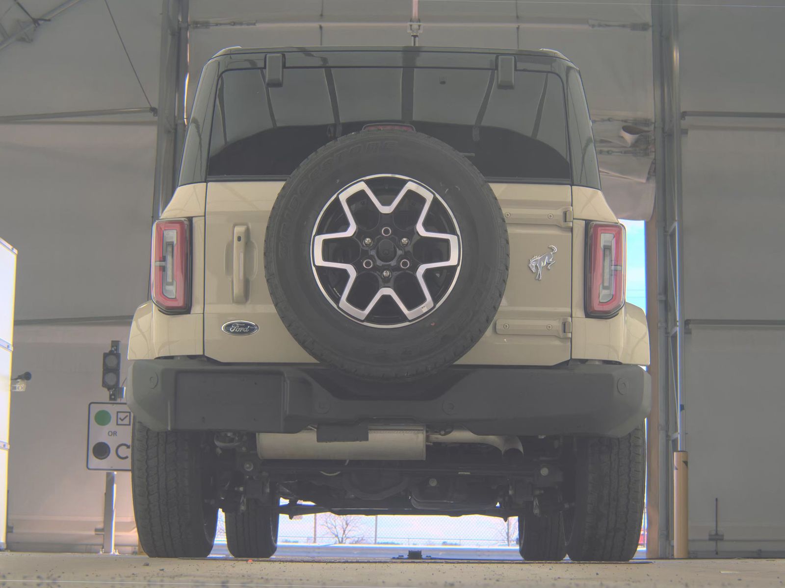 FORD BRONCO - 8