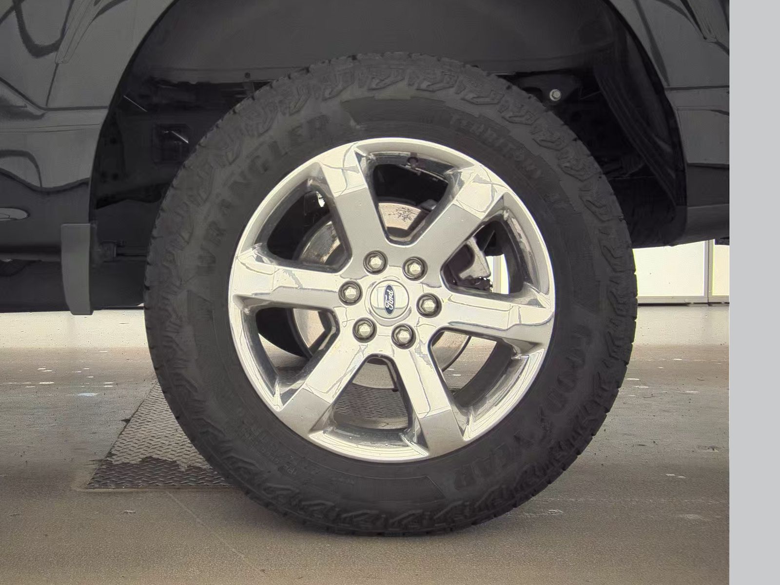 2023 Ford F-150 Hybrid Lariat AWD