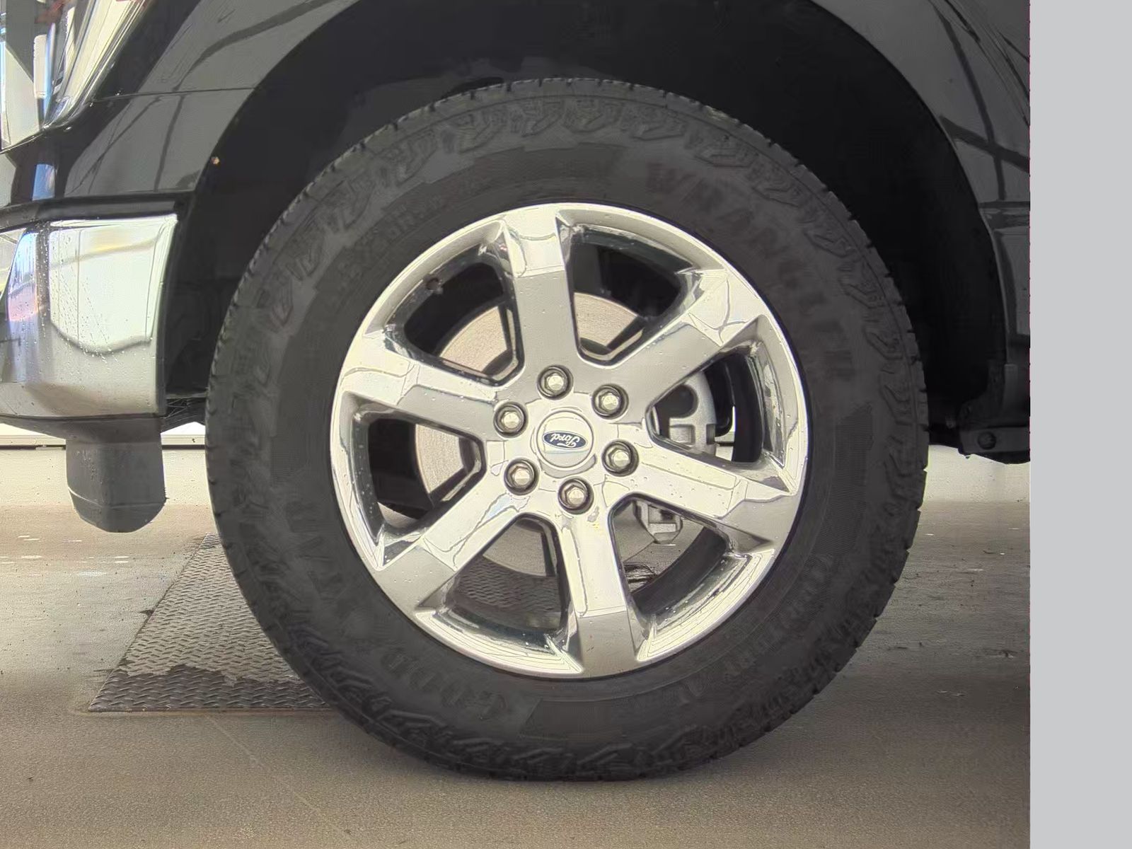 2023 Ford F-150 Hybrid Lariat AWD