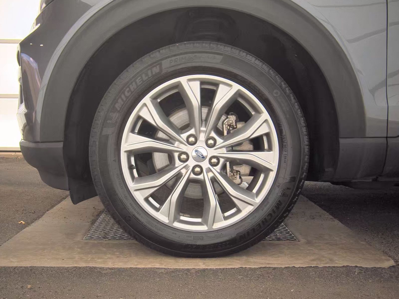 2022 Ford Explorer Limited AWD