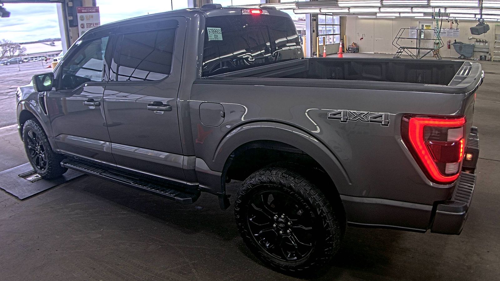 2023 Ford F-150 Lariat AWD