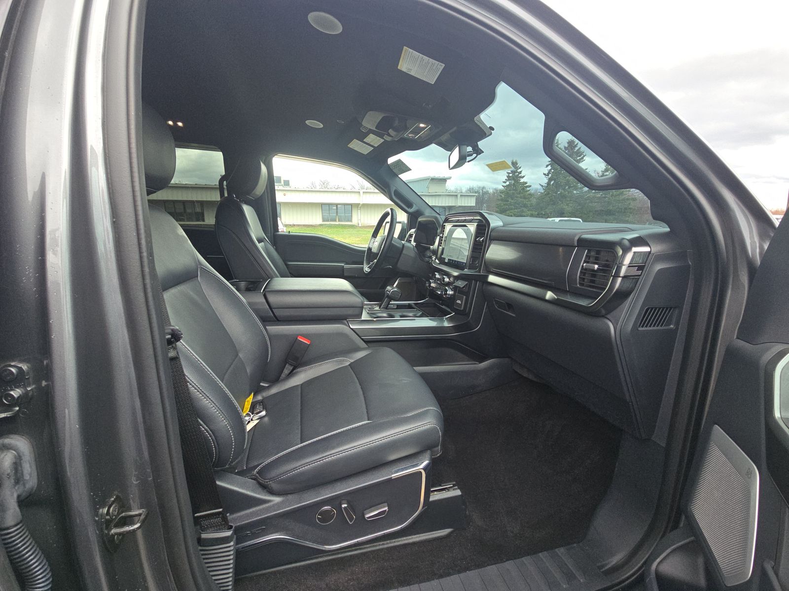 2023 Ford F-150 Lariat AWD