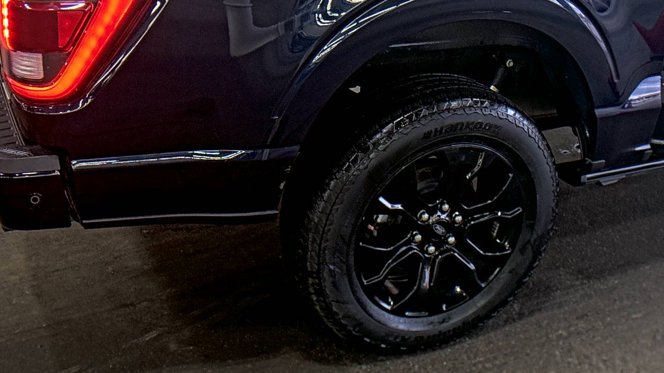 2023 Ford F-150 Platinum AWD