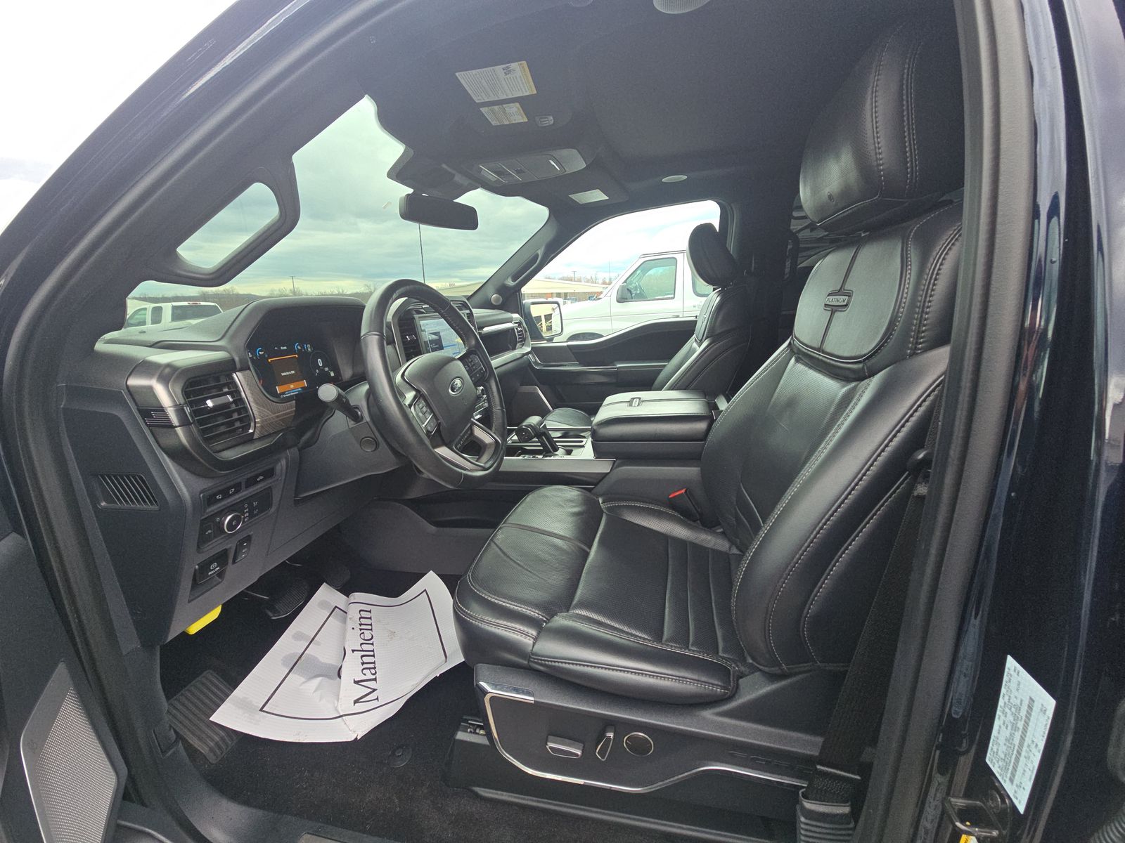 2023 Ford F-150 Platinum AWD