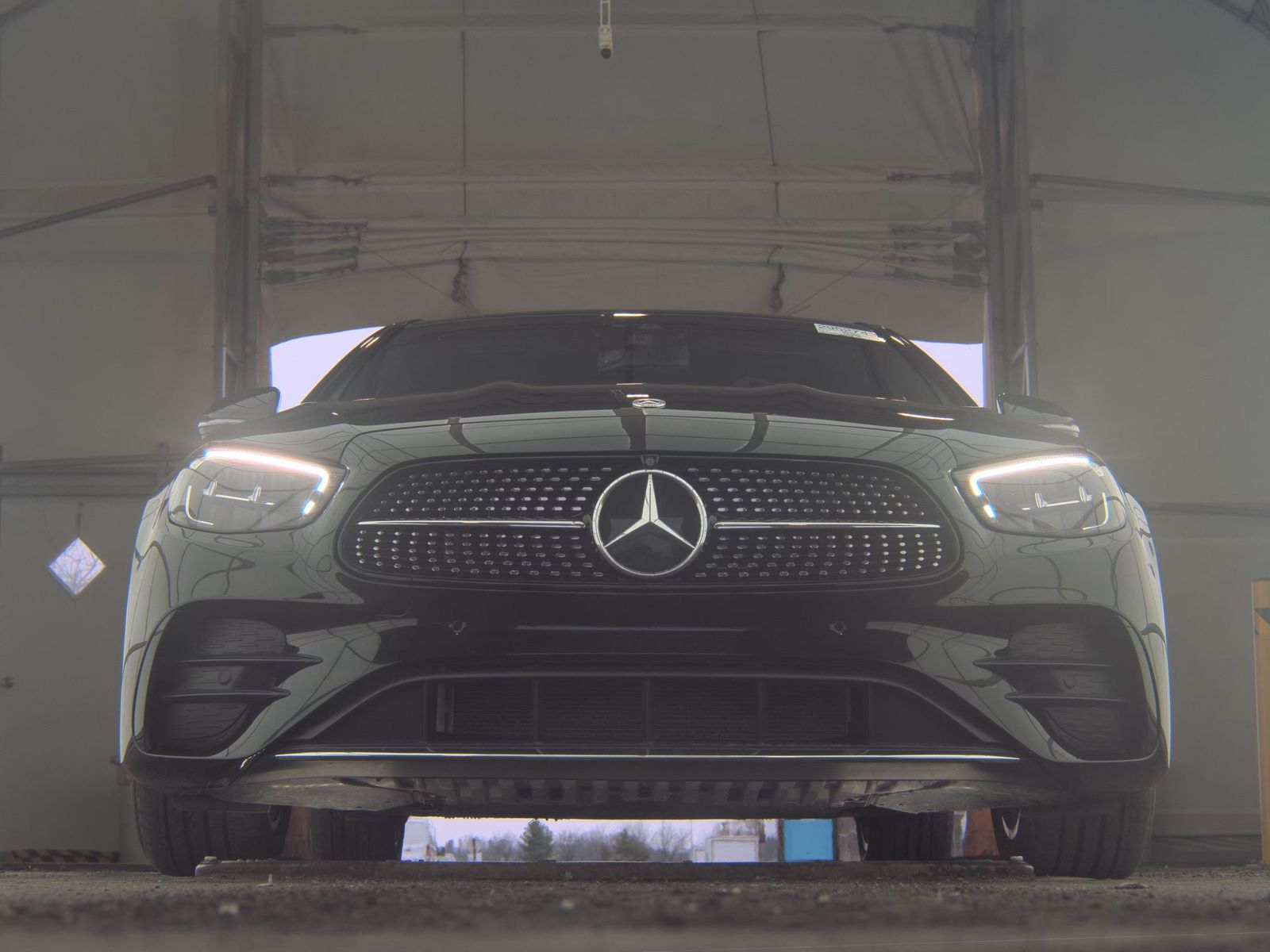 MERCEDES-BENZ E-CLASS - 4