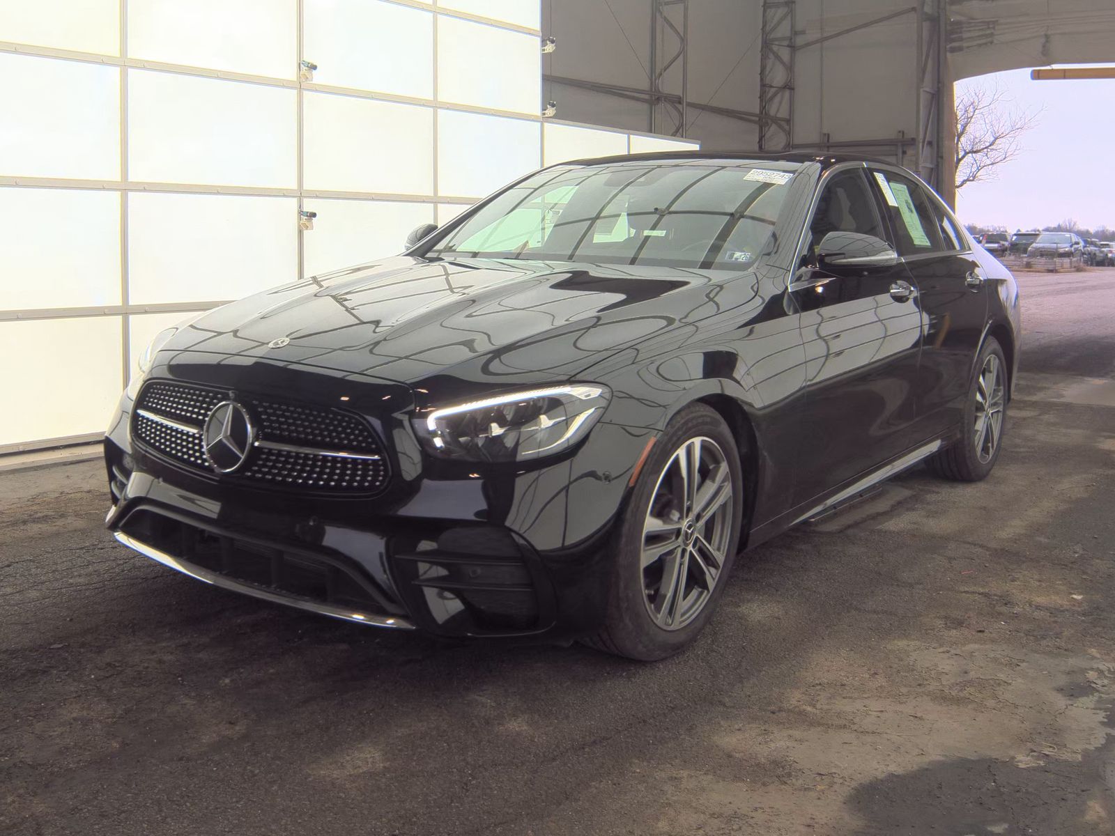 MERCEDES-BENZ E-CLASS - 1