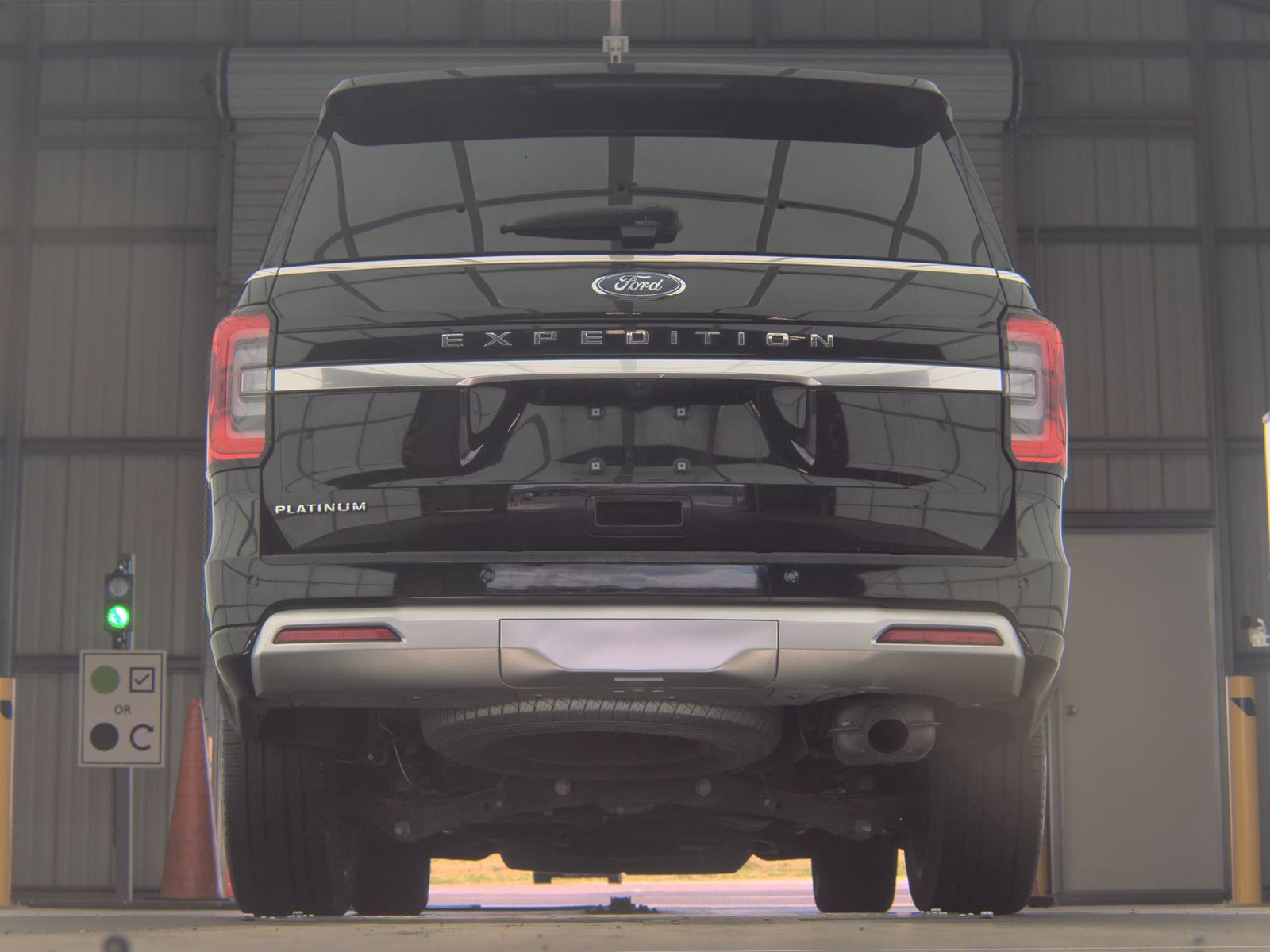 FORD EXPEDITION - 8