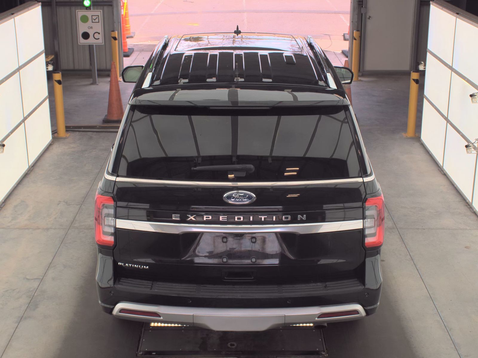FORD EXPEDITION - 7