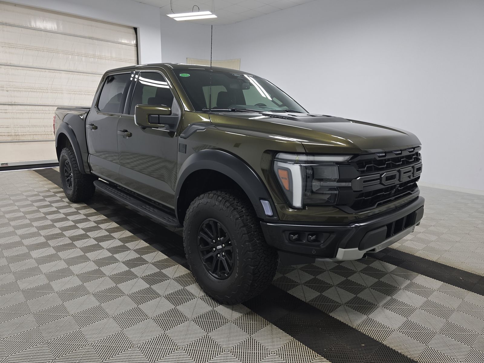 2025 Ford F-150 Raptor AWD