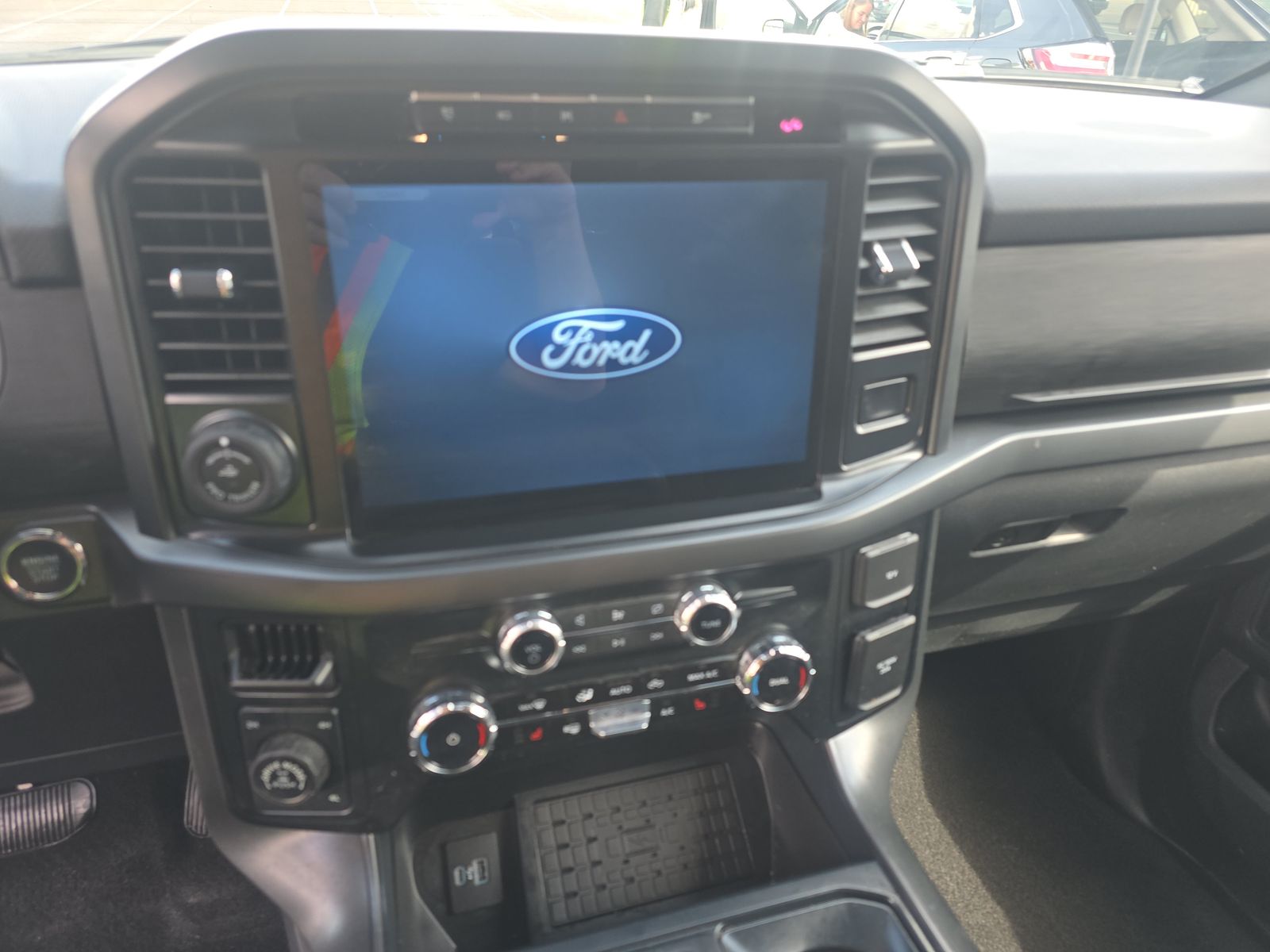 2024 Ford F-150 Hybrid XLT AWD