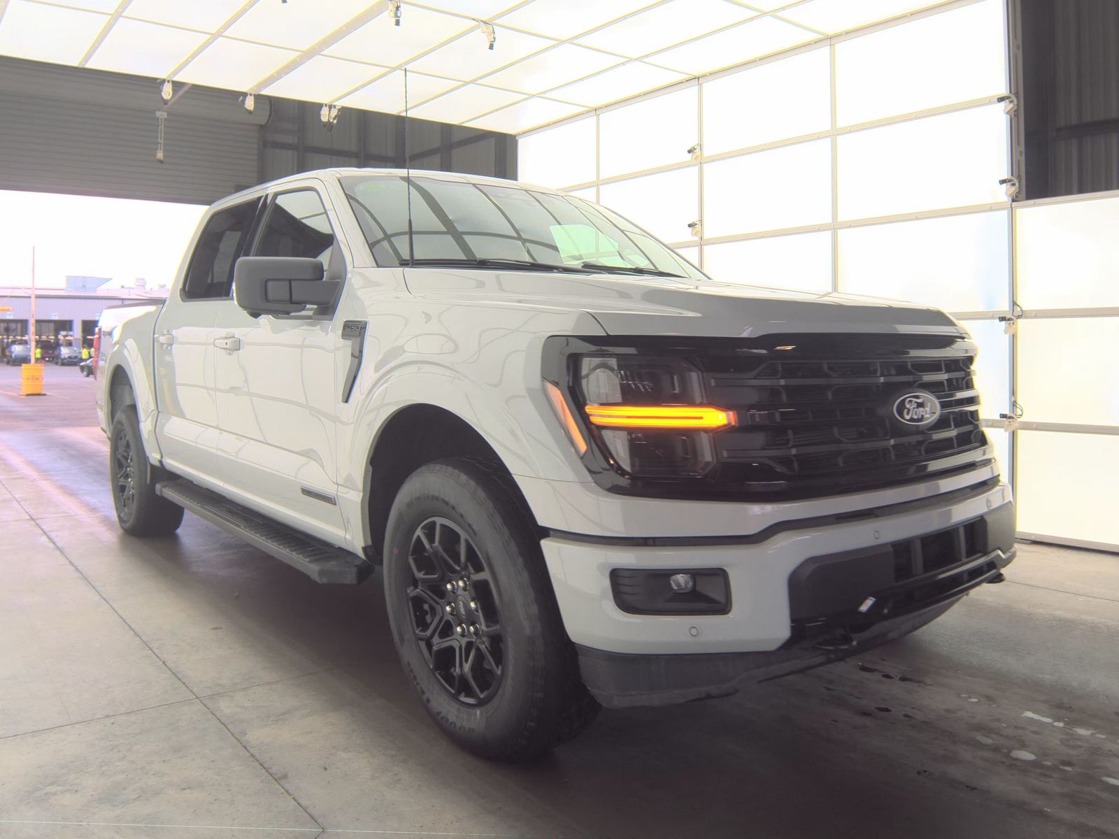 2024 Ford F-150 Hybrid XLT AWD